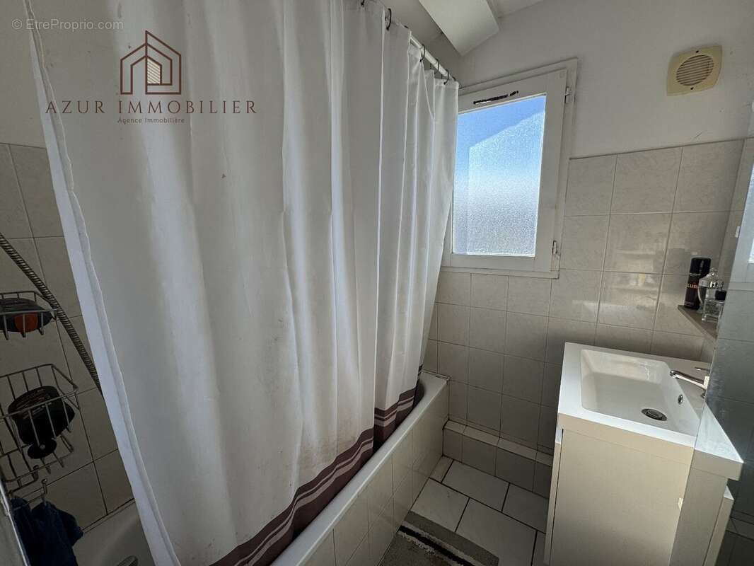 Appartement à LIGNAN-SUR-ORB