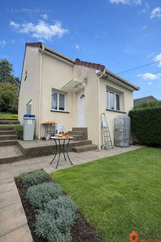 Maison à ESBLY