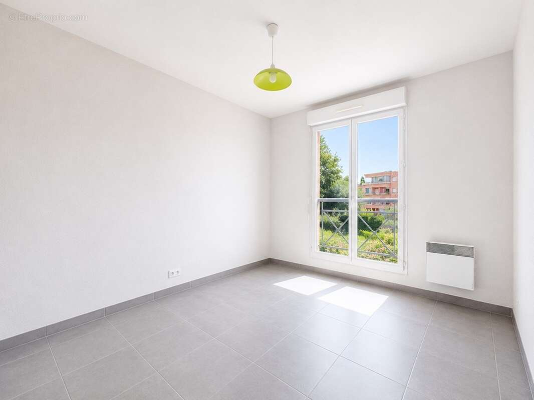 Grasse – Appartement T3 de 60 m² avec terrasse, garage et parking - photo 7