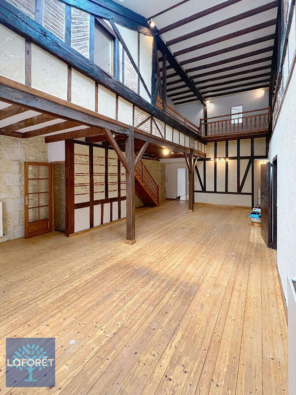 Maison à COULOUNIEIX-CHAMIERS