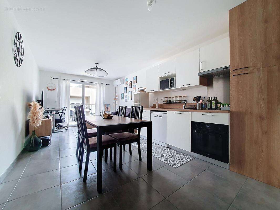 Appartement à SERPAIZE