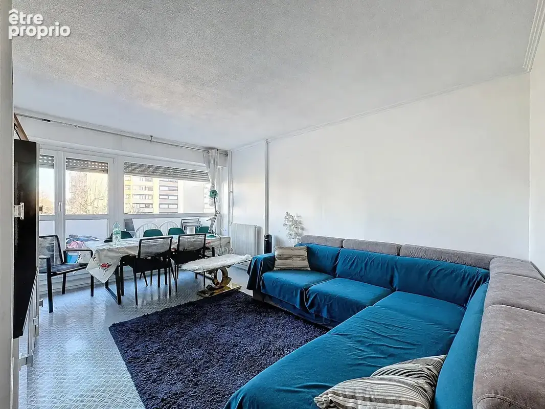 Appartement à CHENNEVIERES-SUR-MARNE