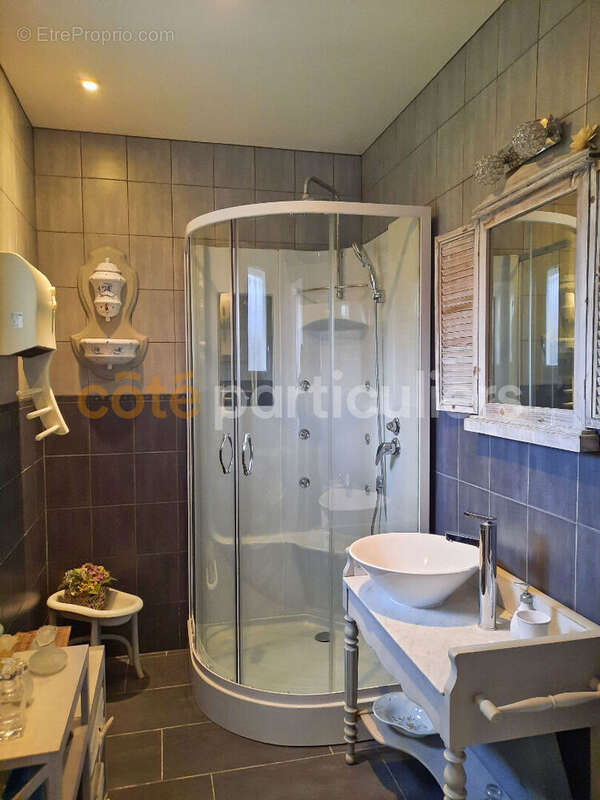 Maison à LE DESCHAUX