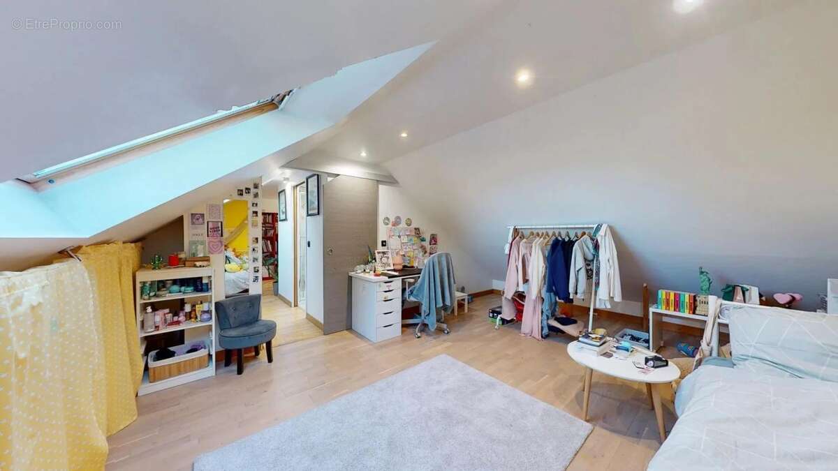 Maison à LES LOGES-EN-JOSAS