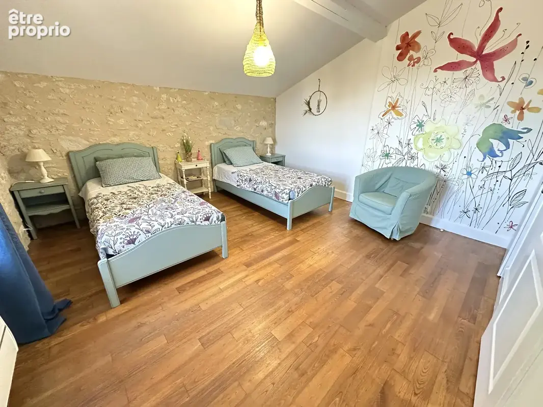 Belle propriété en pierre avec piscine et parc, 5 chambres – proche de Sainte-Foy-la-Grande - photo 12