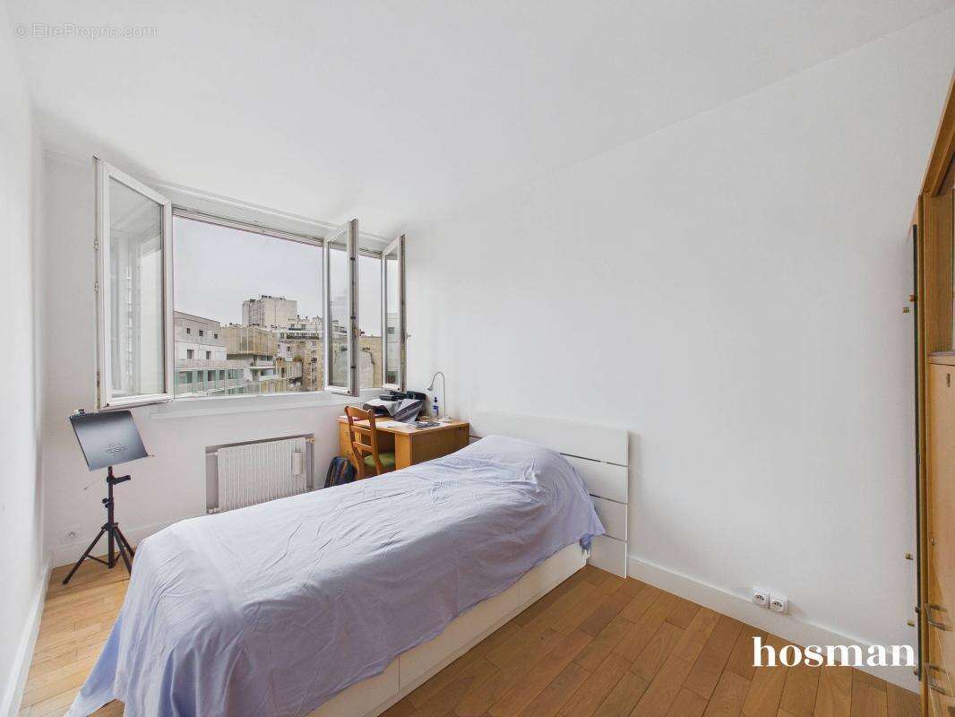 Appartement à PARIS-14E