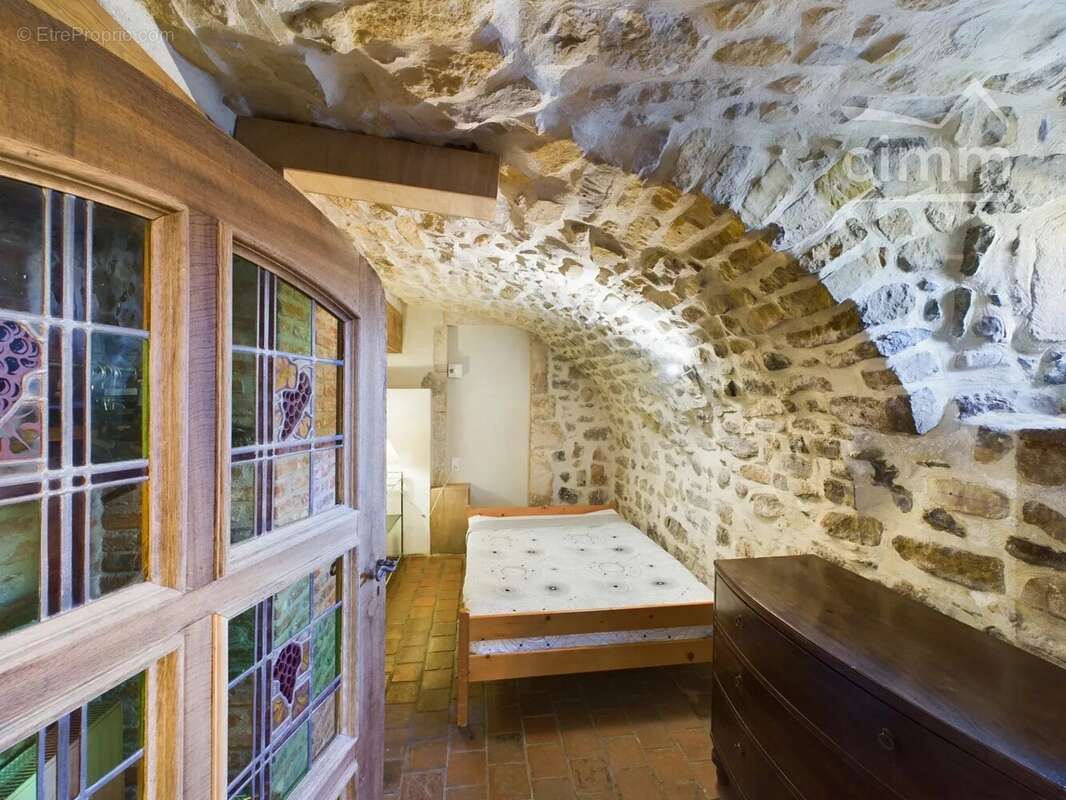 Maison à GROSPIERRES