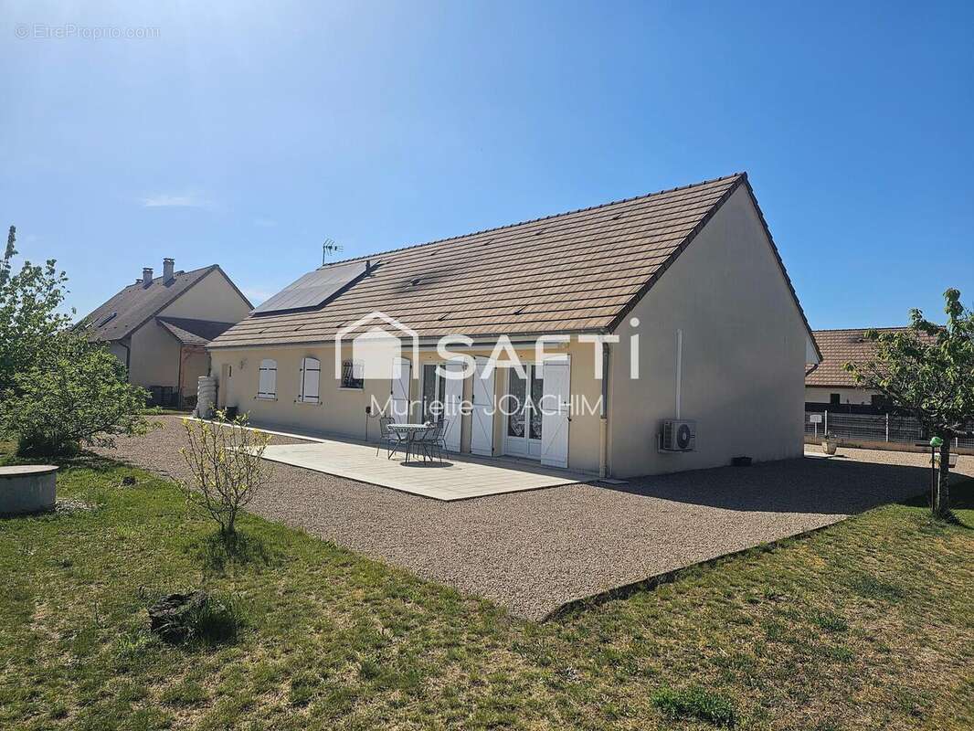 Photo 2 - Maison à SAINT-MARCEL