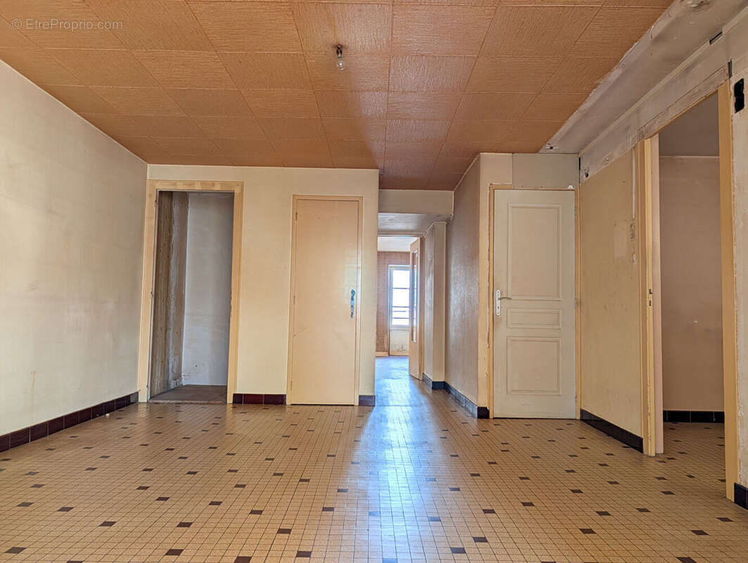Appartement à LA MOTHE-SAINT-HERAY