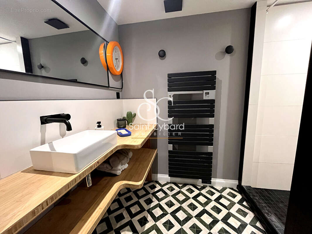 Loft rénové - Plateau Angoulême avec piscine - photo 10