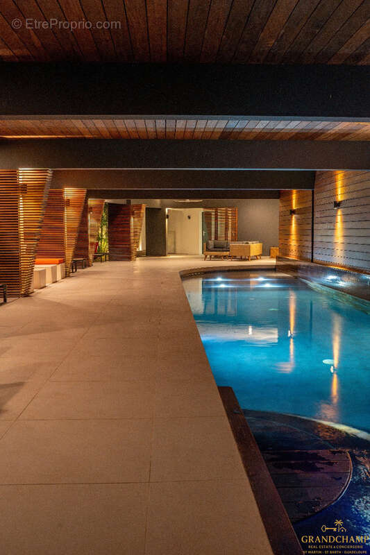 Maison à CAPESTERRE-BELLE-EAU