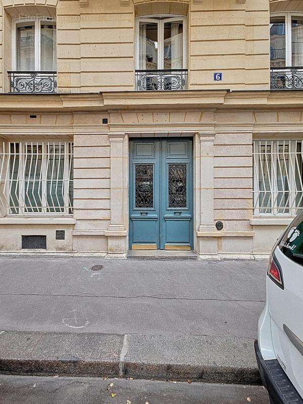 Appartement à PARIS-11E