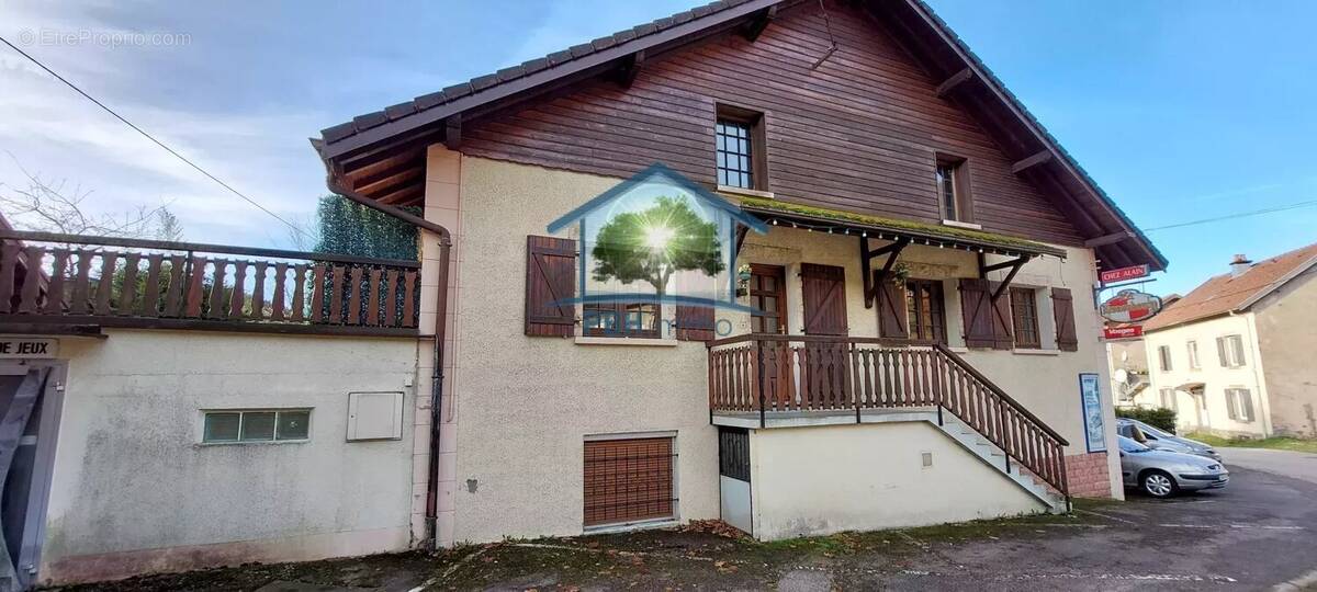 Maison à FRESSE-SUR-MOSELLE