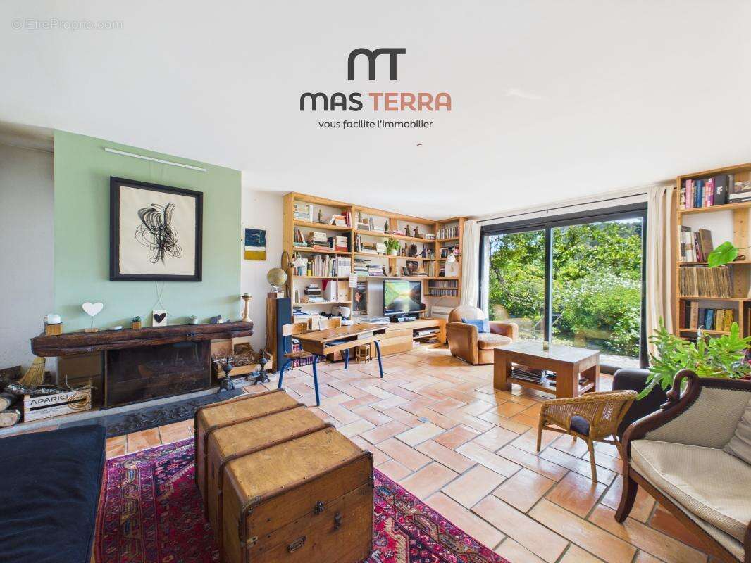 Maison à ROQUEFORT-LES-PINS