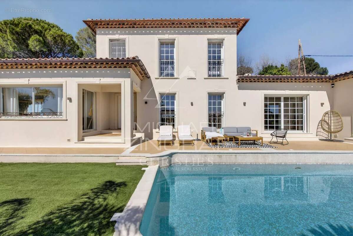Maison à MOUGINS