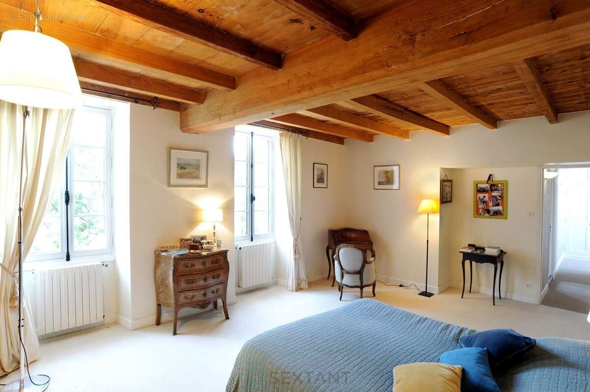 Magnifique logis du XVIIème siècle - photo 15
