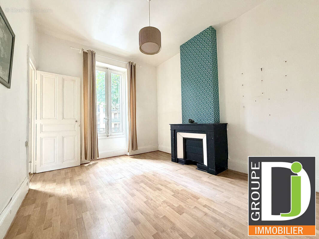 Appartement 66 m² à Valence  - photo 2