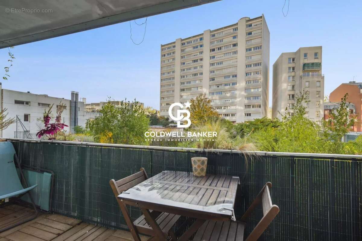 Appartement à PARIS-19E