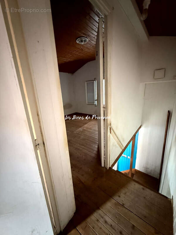 Appartement 90 m² à Saintes  - photo 8