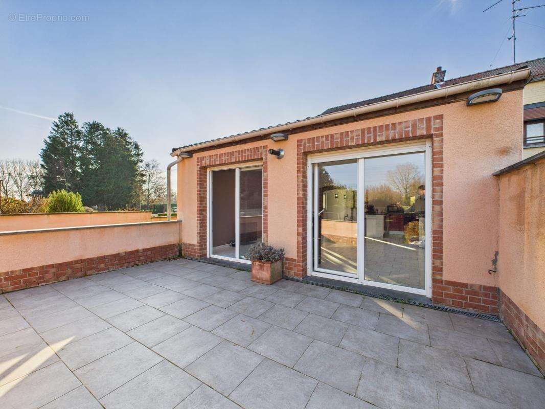 Maison à PETITE-FORET