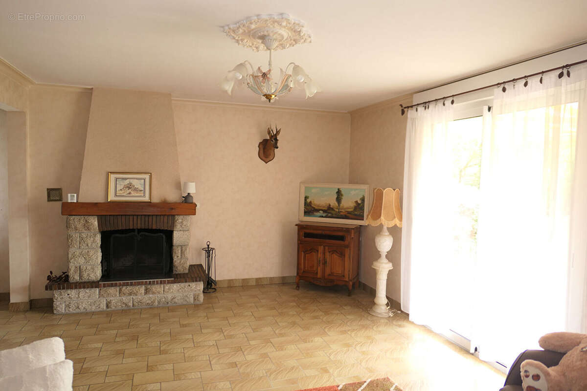 Maison à NOTRE-DAME-DU-TOUCHET