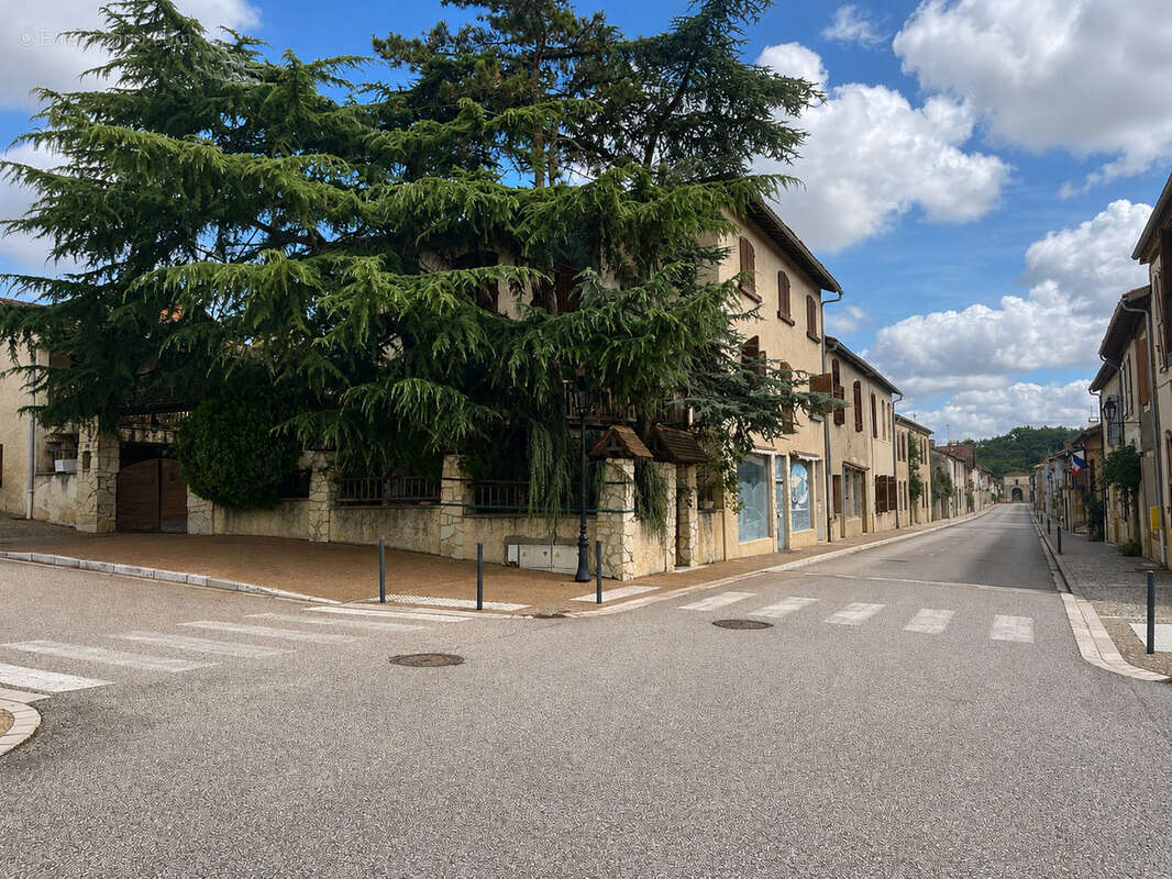 Maison de village de 102 m2 avec local commercial de 100 m2, jardin, terrasse et possibilité d'agrandissement - photo 23