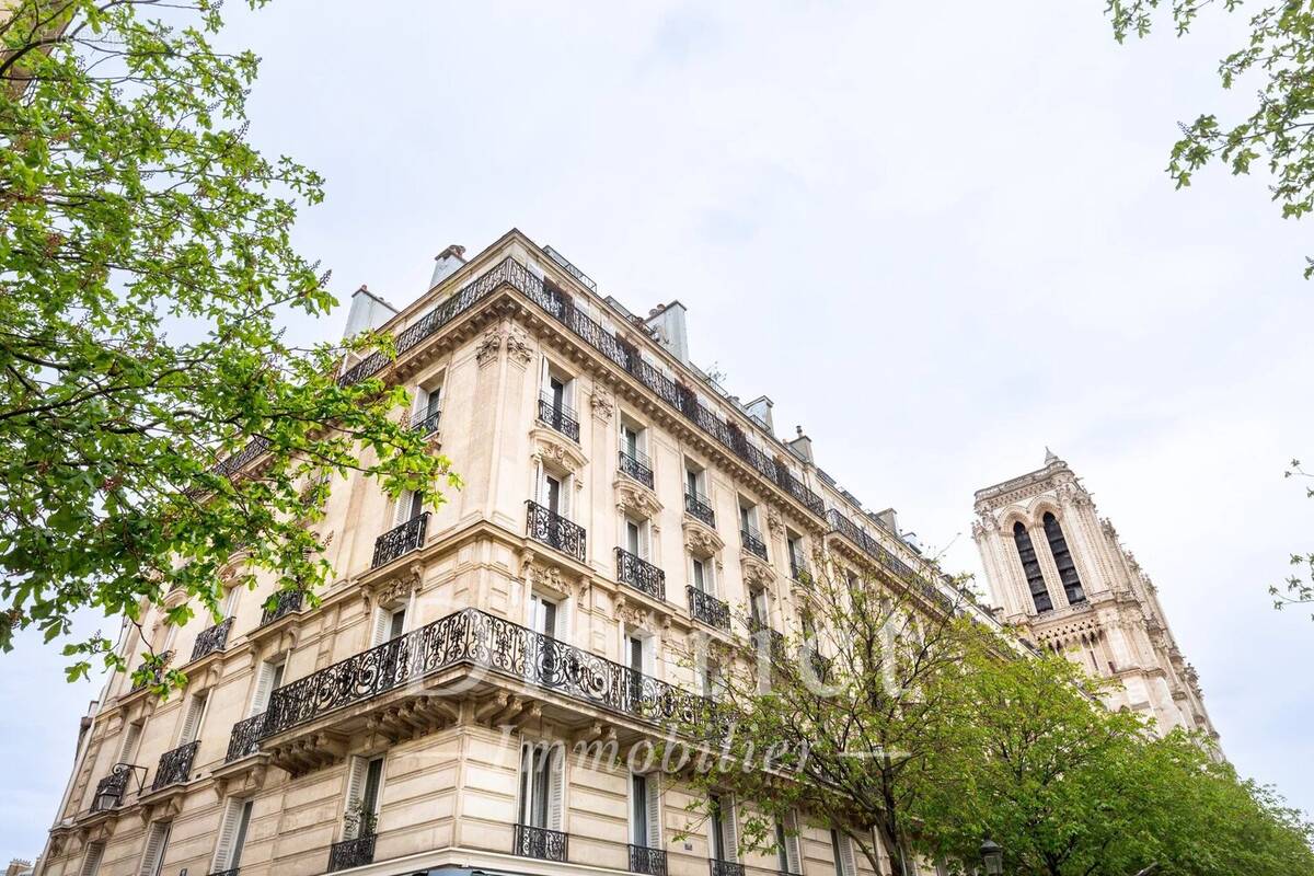 Appartement à PARIS-4E