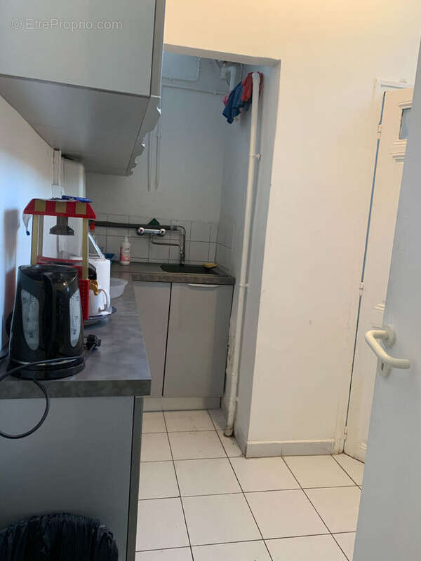 Commerce à MARSEILLE-9E