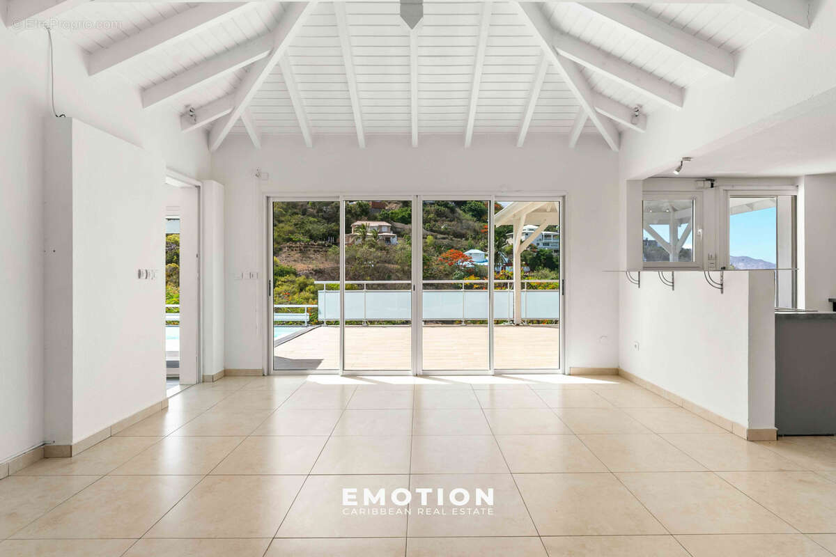 EXCLUSIVITE - Villa T4 vue mer + Studio aux Jardins de la Baie Orientale - photo 12