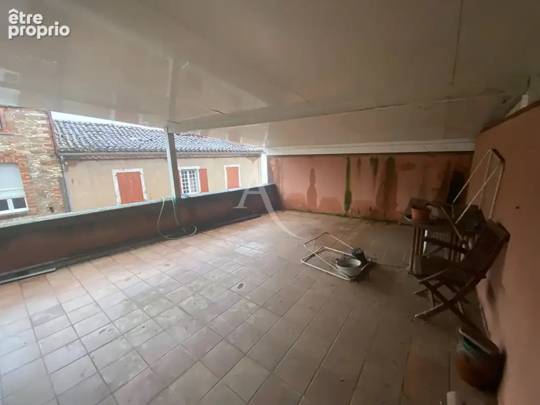 Carmaux, Maison T4 de 211 m² - photo 9