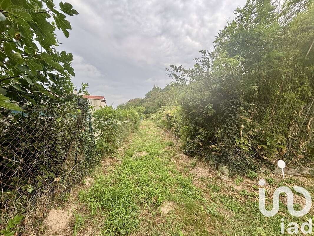 Photo 3 - Terrain à SAINT-BENOIT-LA-FORET