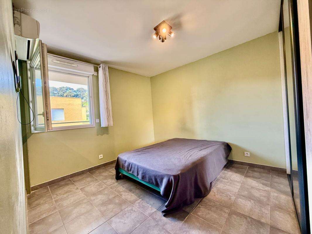 Appartement à LA COLLE-SUR-LOUP