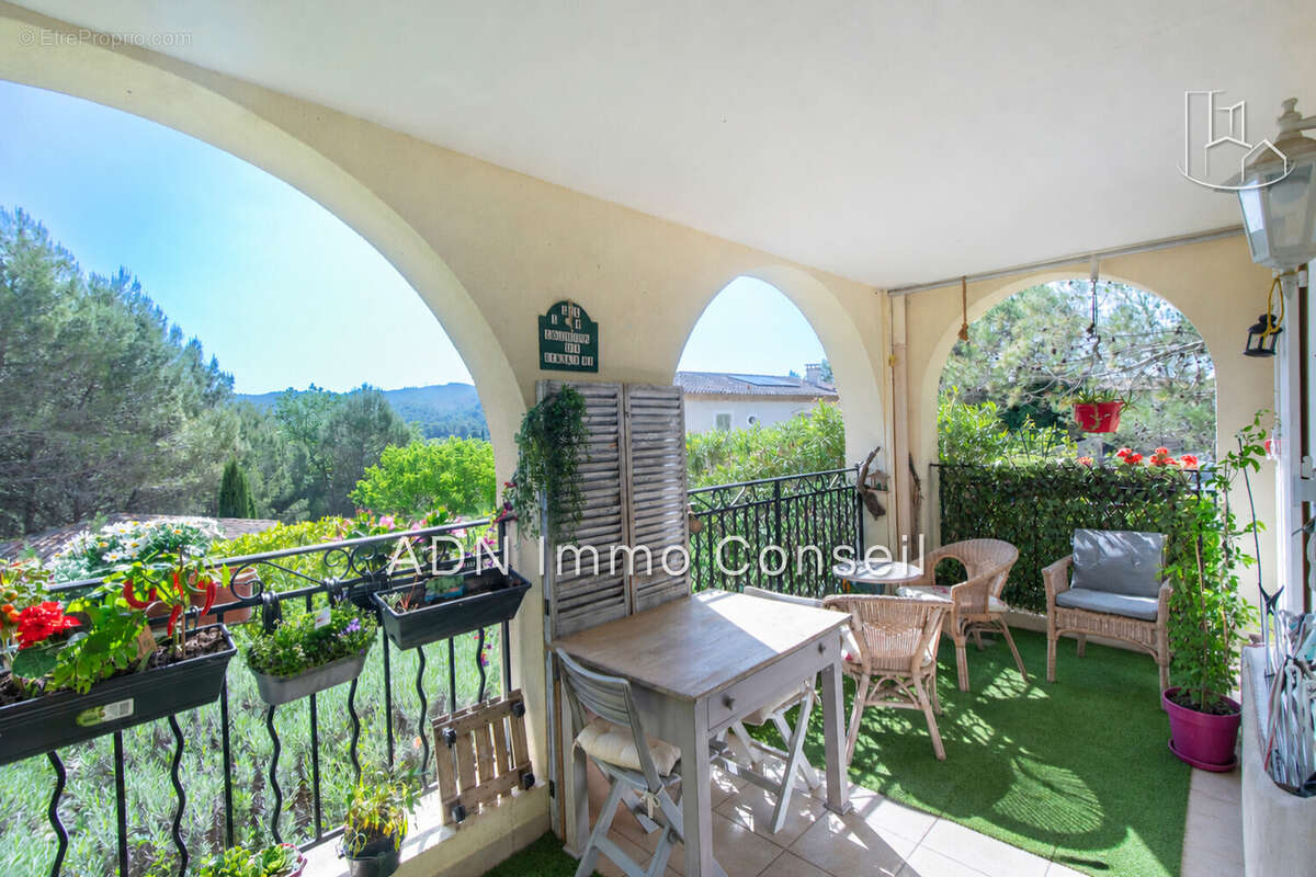 Appartement à MALLEMORT