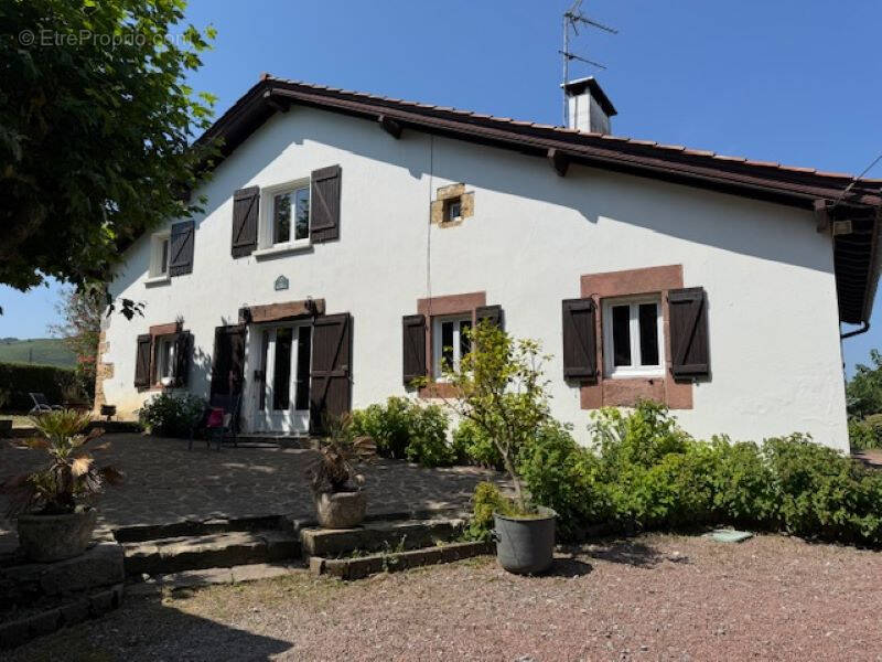 Maison à LECUMBERRY