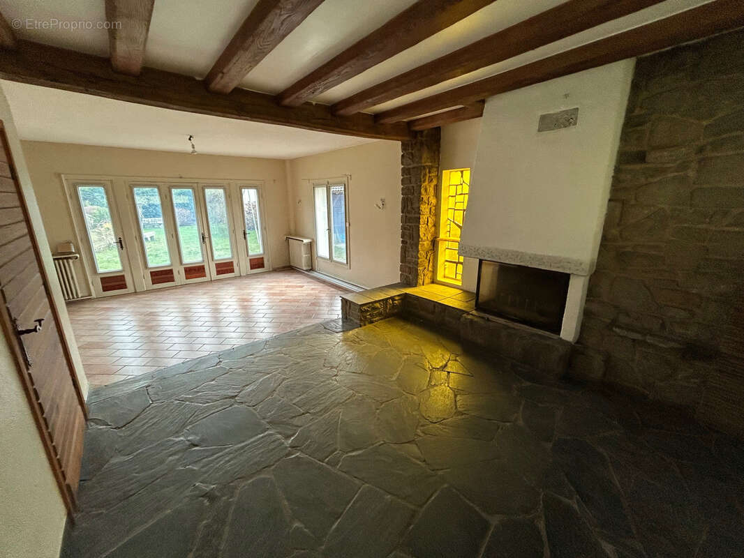 Maison à SAINT-AMAND-LES-EAUX