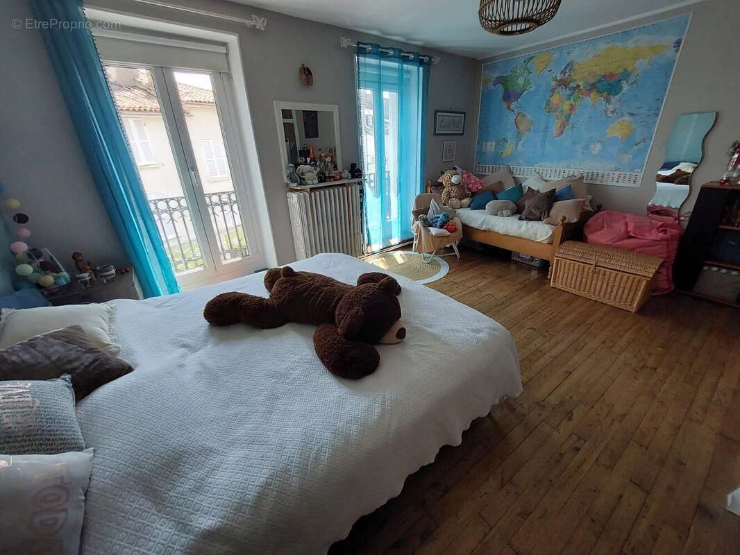 Appartement à RUFFEC