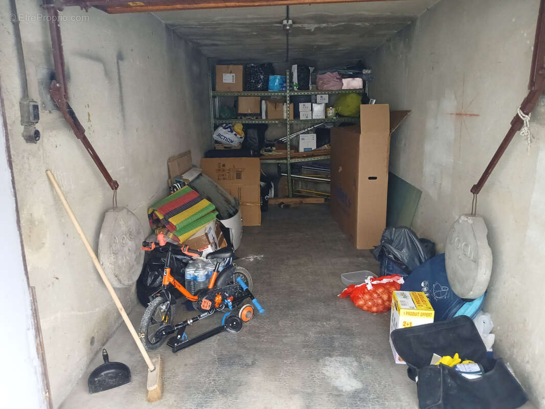 Appartement à MARSEILLE-3E