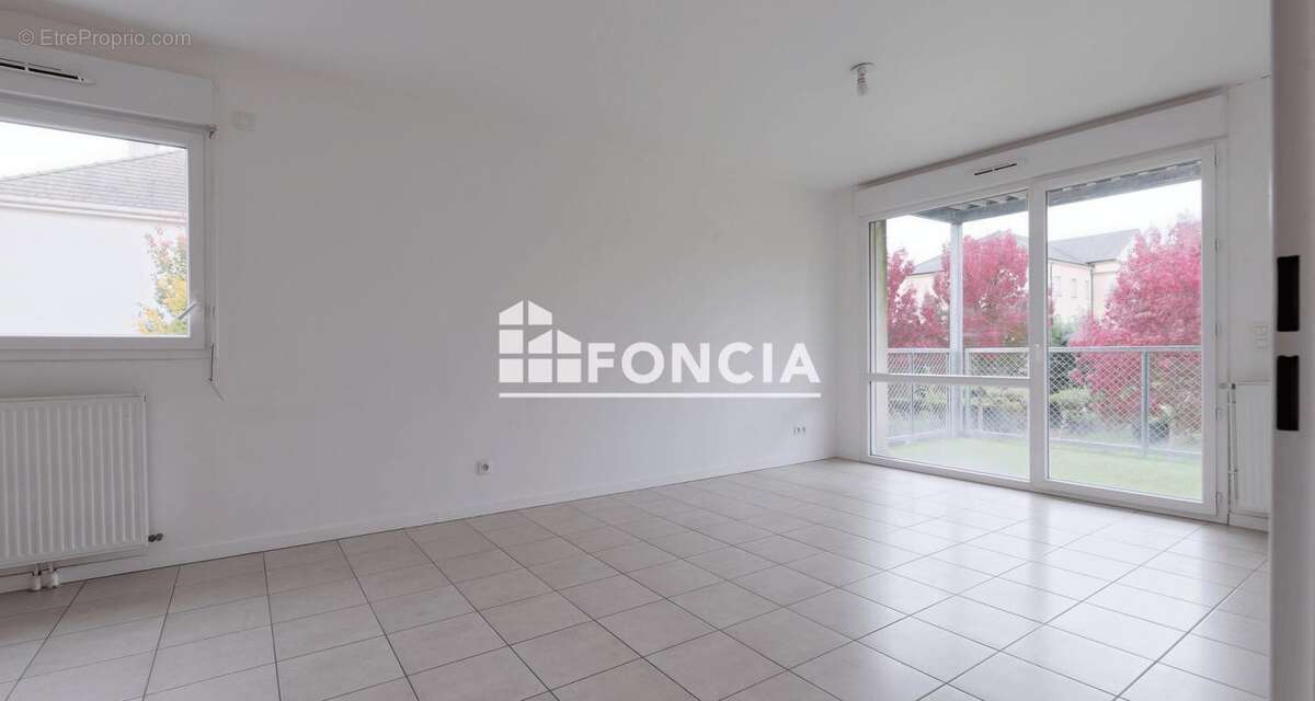 Appartement à SAINT-PIERRE-DU-PERRAY