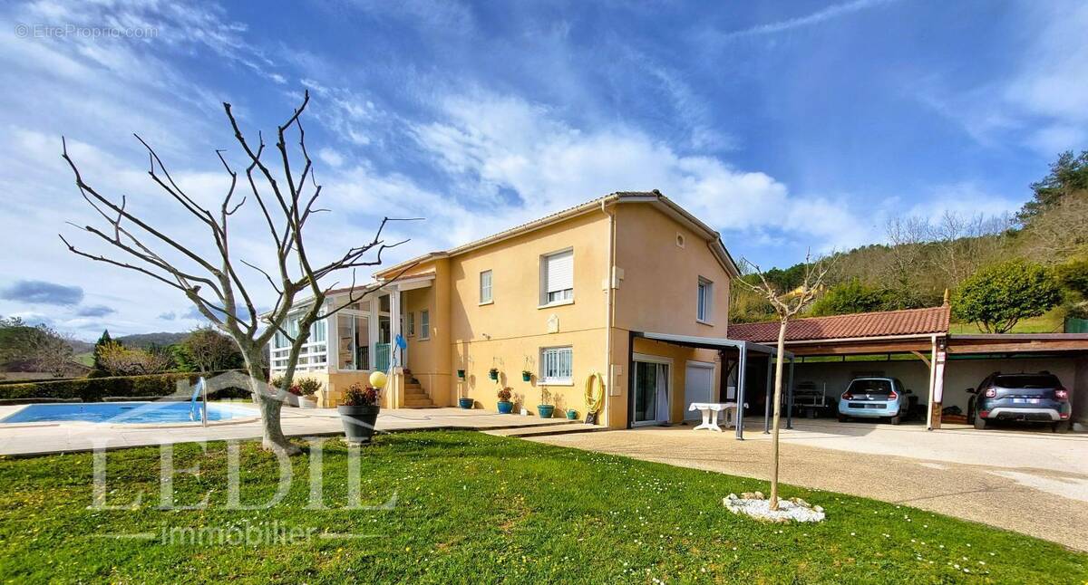 Maison à PRAYSSAC