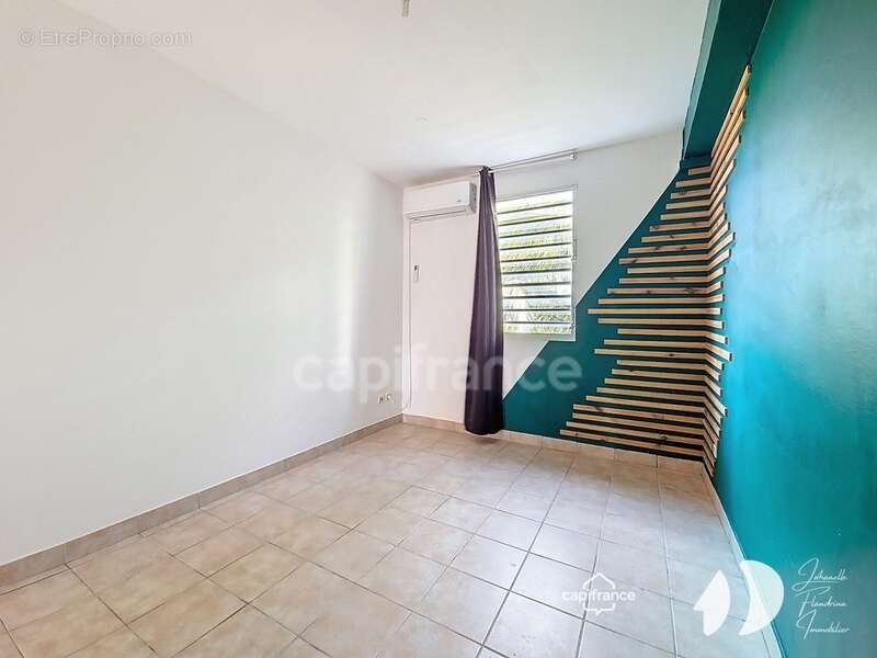 Appartement à BAIE-MAHAULT