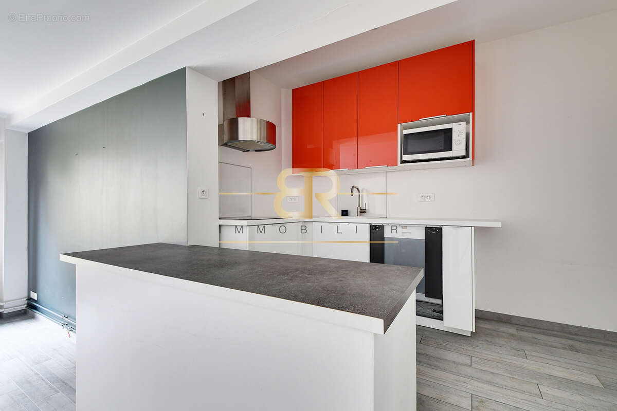 Appartement à PARIS-11E