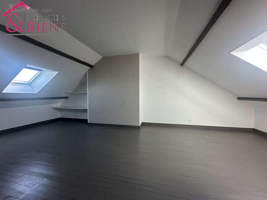 Maison à EQUEURDREVILLE-HAINNEVILLE