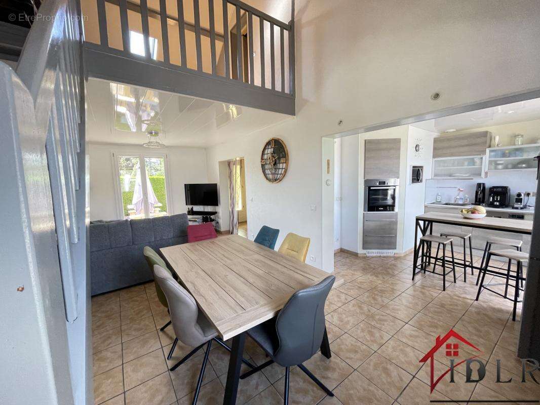 Maison à L&#039;ISLE-SUR-LE-DOUBS