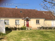 Maison à LA CHAPELLE-D'ALIGNE