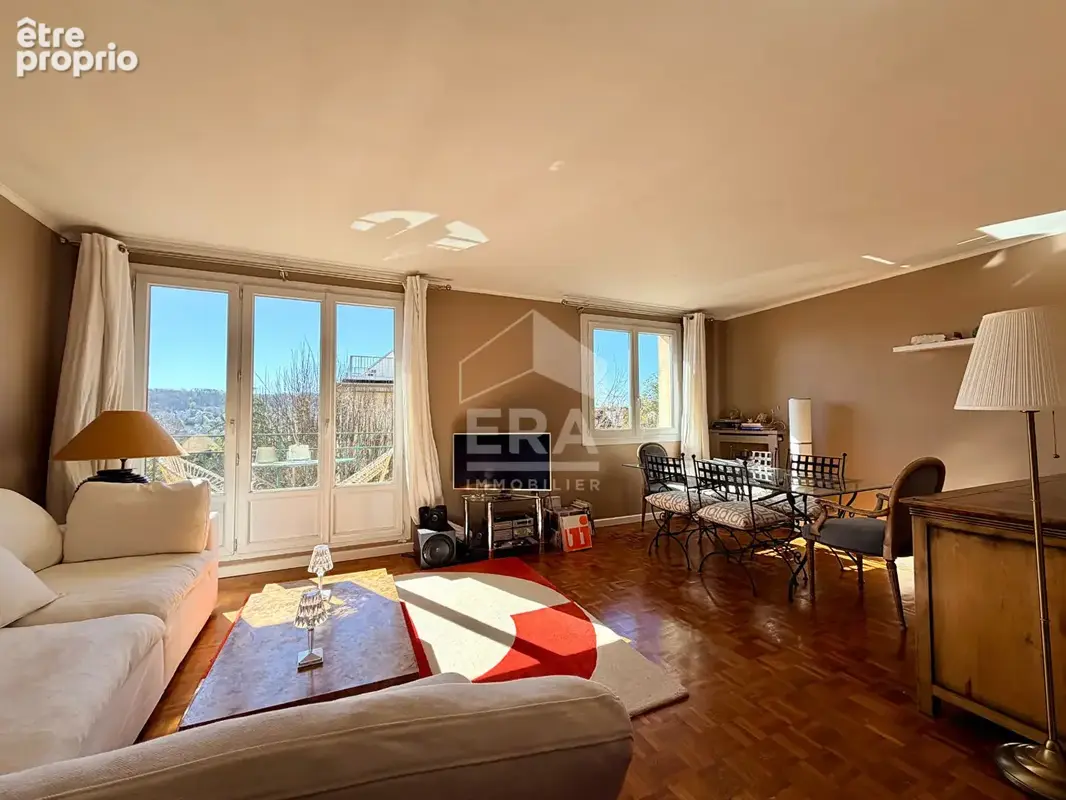 Appartement à SEVRES
