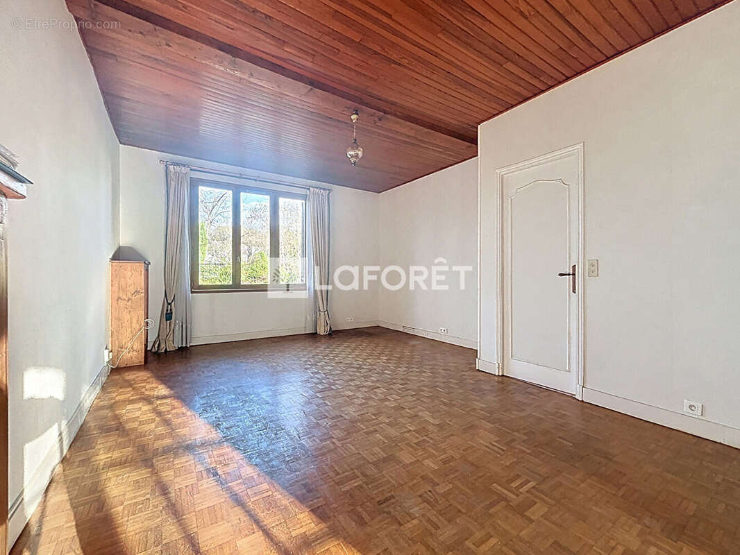 Maison à SUCY-EN-BRIE