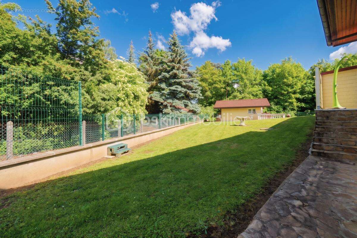 « Maison de plain-pied au calme, 1500 m² de terrain verdoyant – Proche Suisse et Annemasse - photo 6