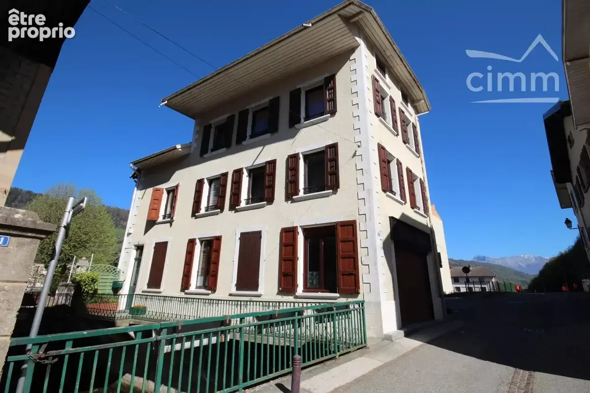 A vendre maison de ville 228 m2 la rochette 73110 - photo 11