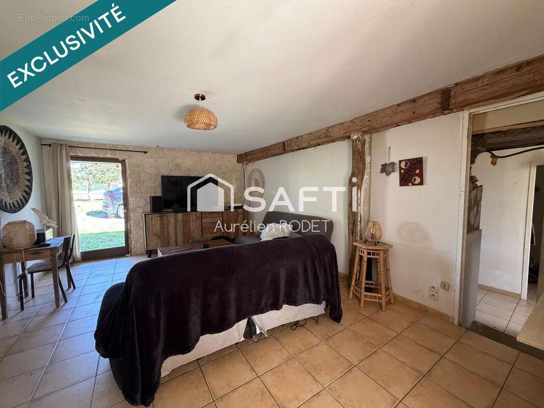 Maison 130 m² à Buxeuil  - photo 6