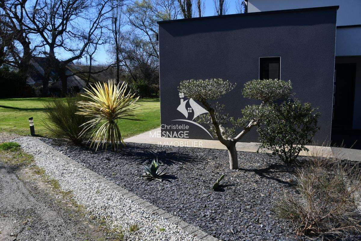 Maison à PLOUER-SUR-RANCE